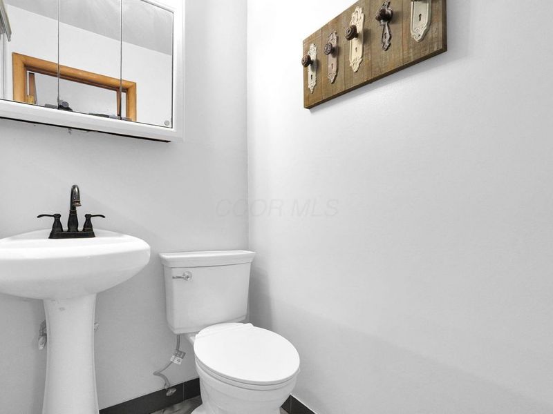 3068 Marwick Road, Columbus, OH 43232 Photo 19