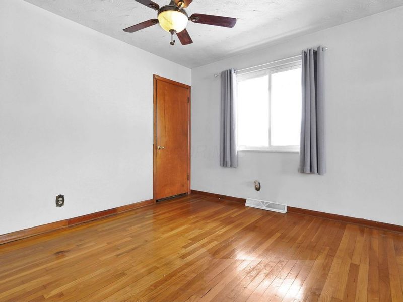 3068 Marwick Road, Columbus, OH 43232 Photo 9