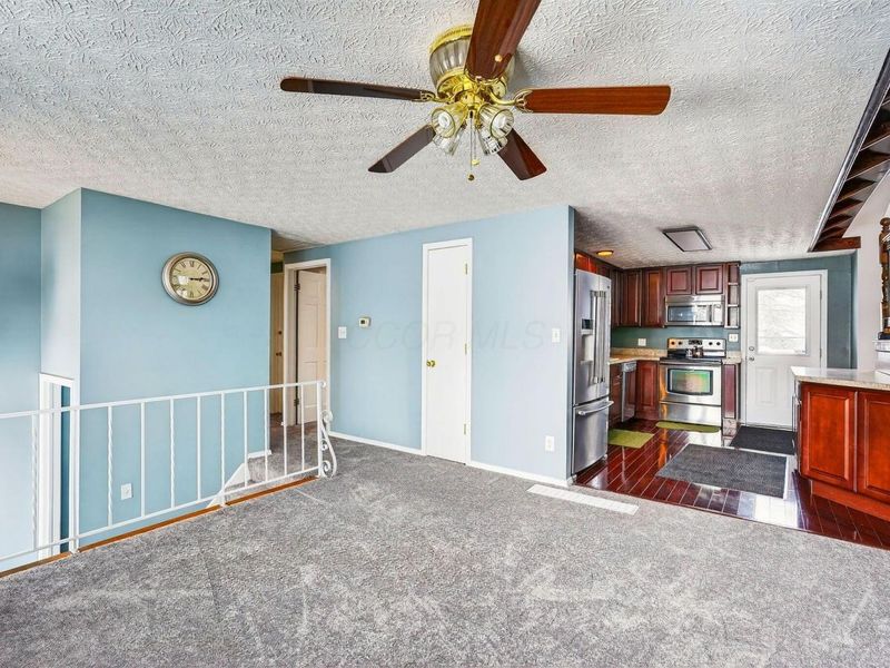 912 Maurine Drive, Columbus, OH 43228 Photo 20