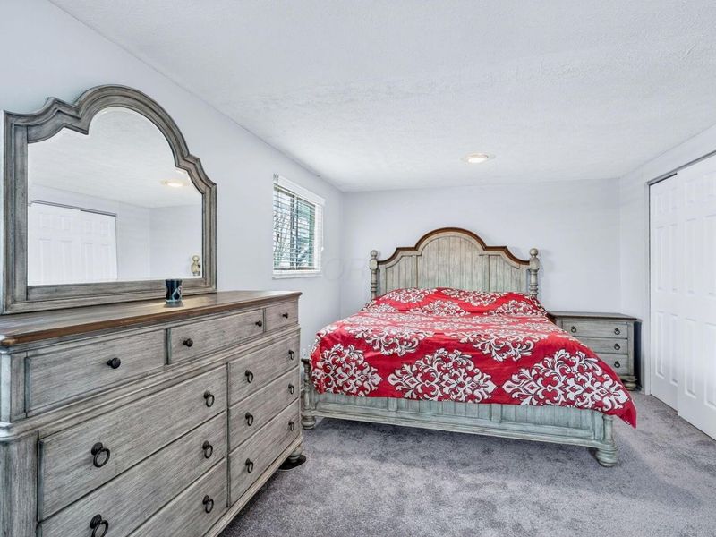 912 Maurine Drive, Columbus, OH 43228 Photo 32