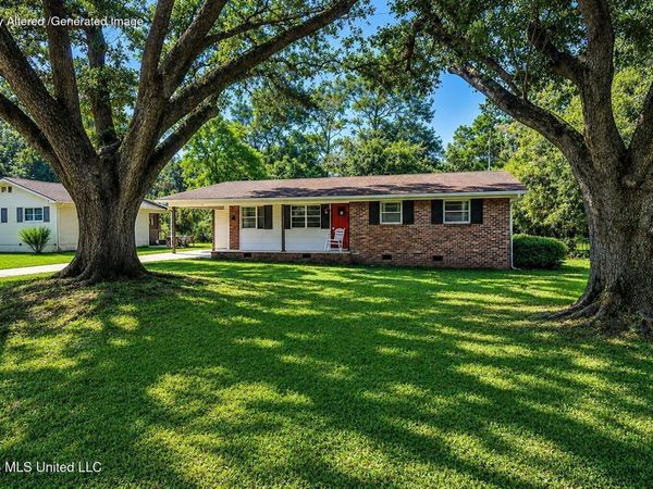 1242 W 18th Street, Laurel, MS 39440
