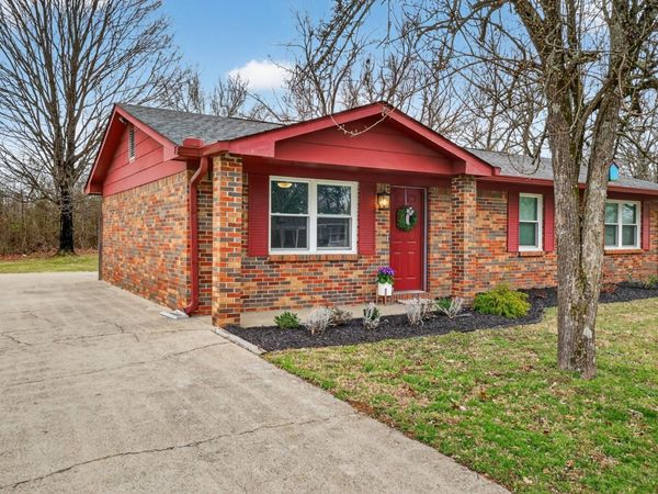 4344 Central Valley Dr, Hermitage, TN 37076