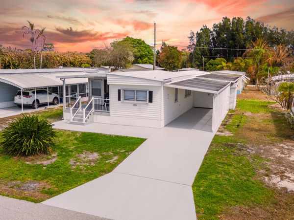 8301 SE Skylark Avenue, Hobe Sound, FL 33455