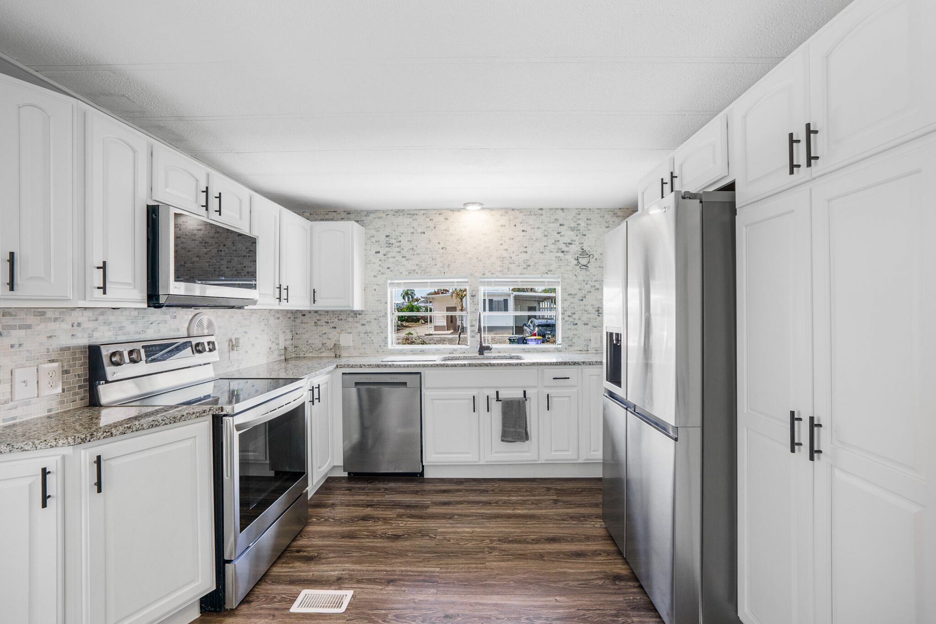 8301 SE Skylark Avenue, Hobe Sound, FL 33455 Photo