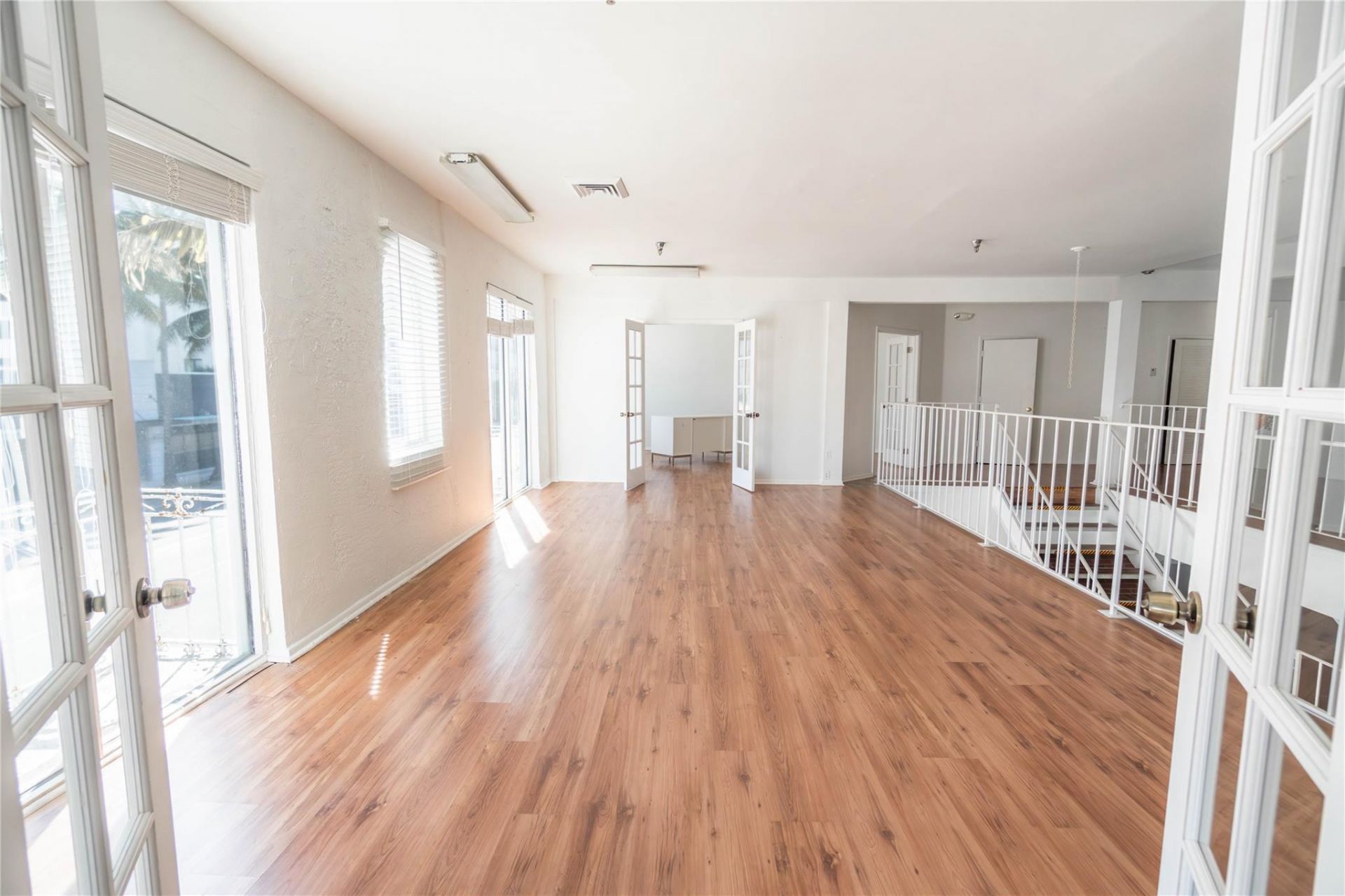 49 N Federal Hwy, Dania Beach, FL 33004 Photo