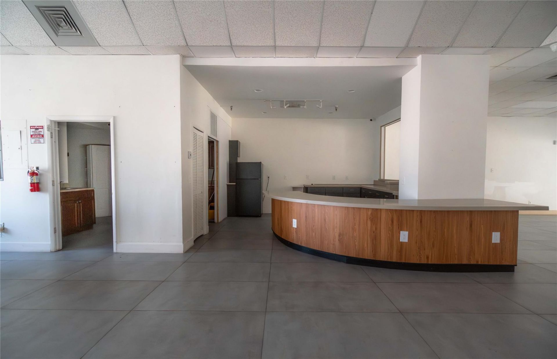 49 N Federal Hwy, Dania Beach, FL 33004 Photo