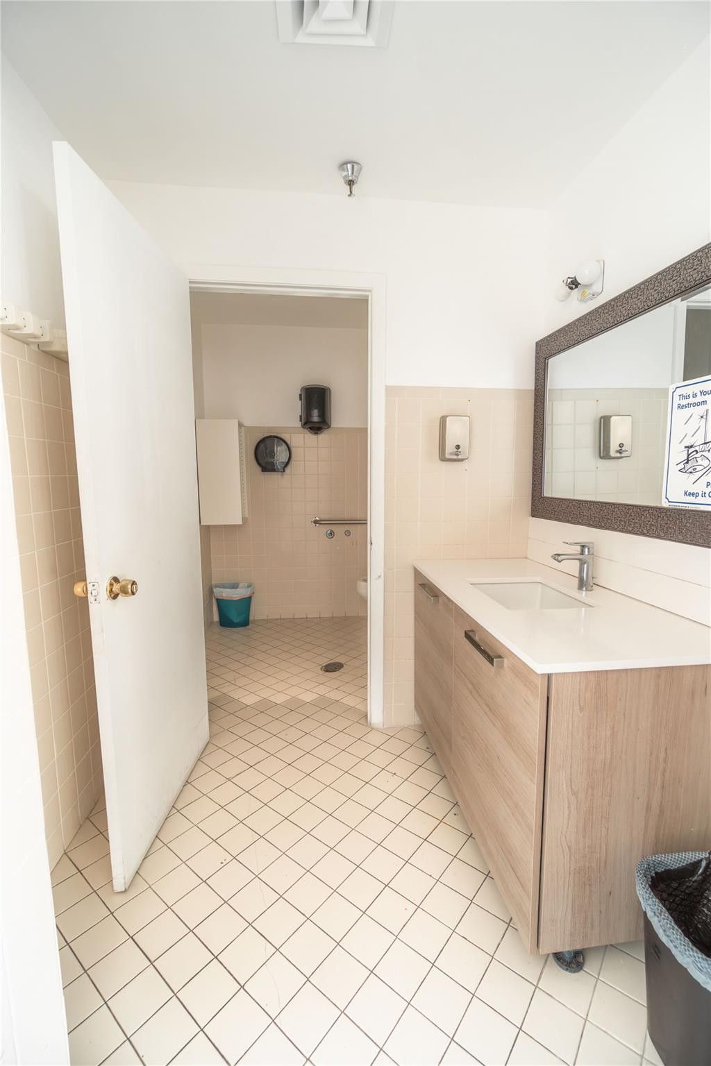 49 N Federal Hwy, Dania Beach, FL 33004 Photo