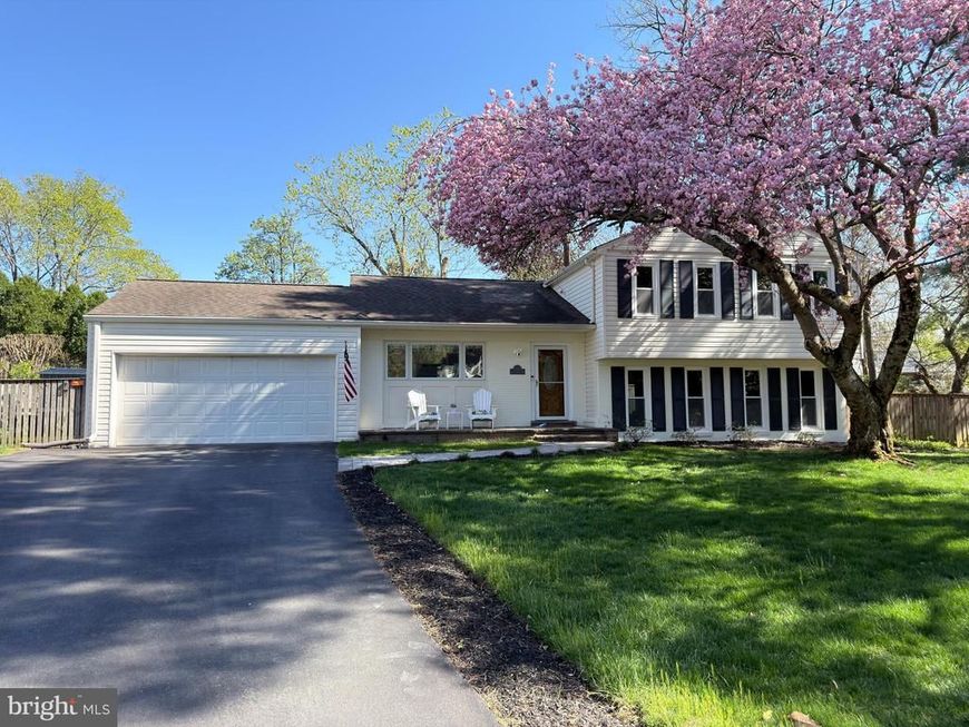 15020 Rocking Spring Drive, Rockville, MD 20853 Main Photo