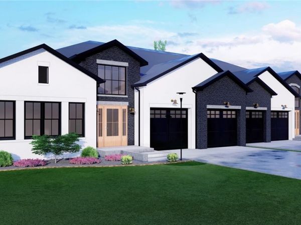 2726 Clay Pike, North Huntingdon, PA 15642