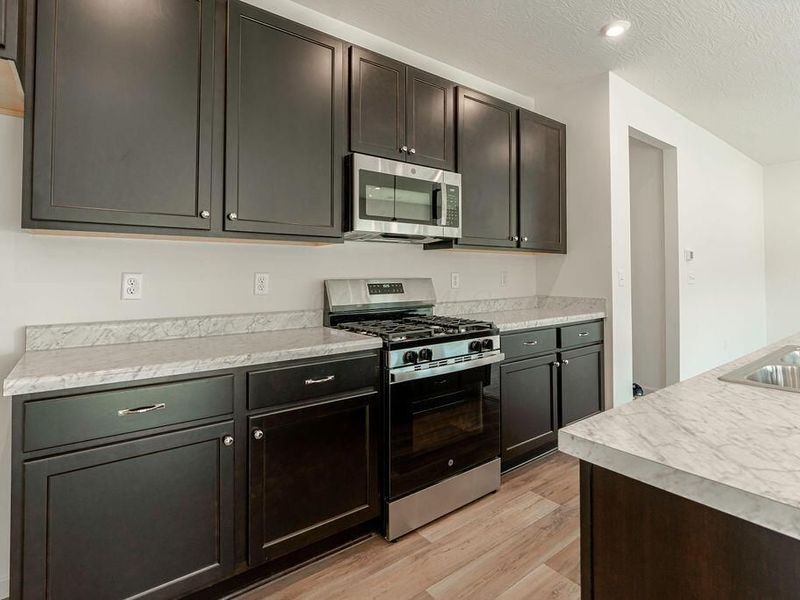 1033 Queen Bee Place, Grove City, OH 43123 Photo 12