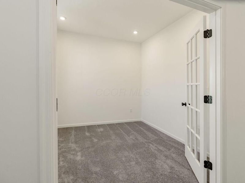 1033 Queen Bee Place, Grove City, OH 43123 Photo 3