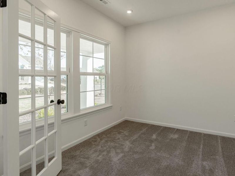 1033 Queen Bee Place, Grove City, OH 43123 Photo 4