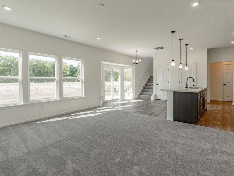 1033 Queen Bee Place, Grove City, OH 43123 Photo 7