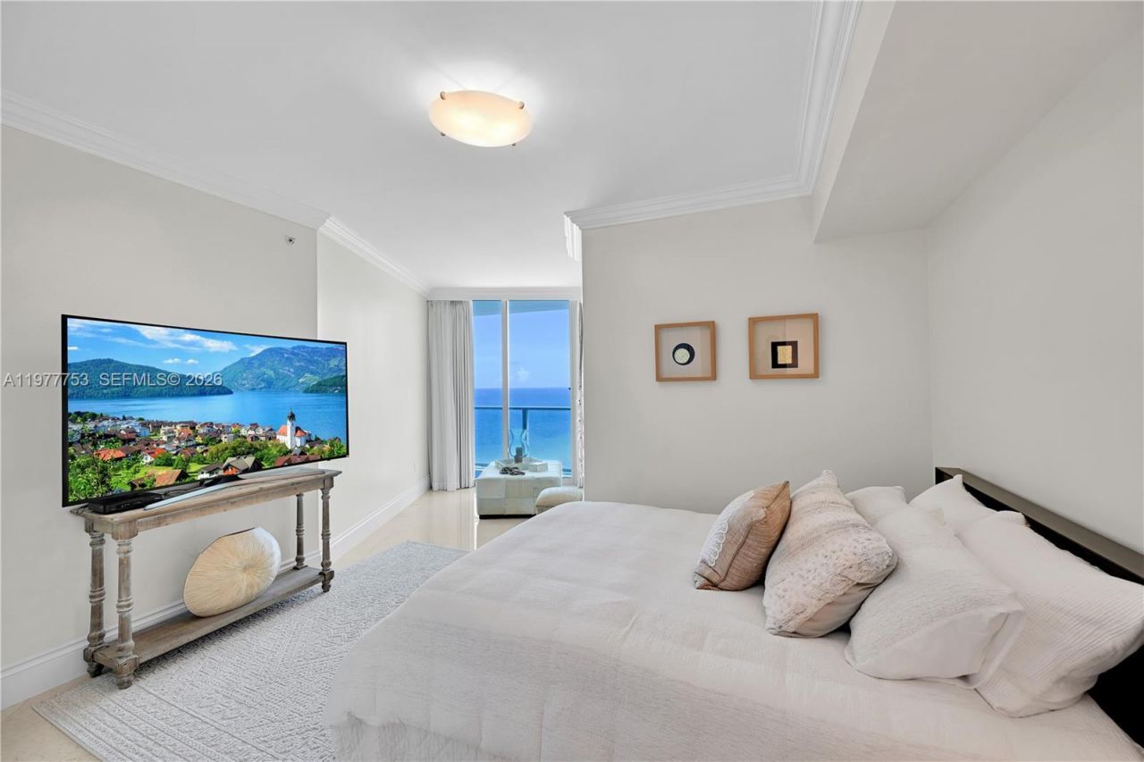 3101 S Ocean Dr , Unit 2807, Hollywood, FL 33019 Photo