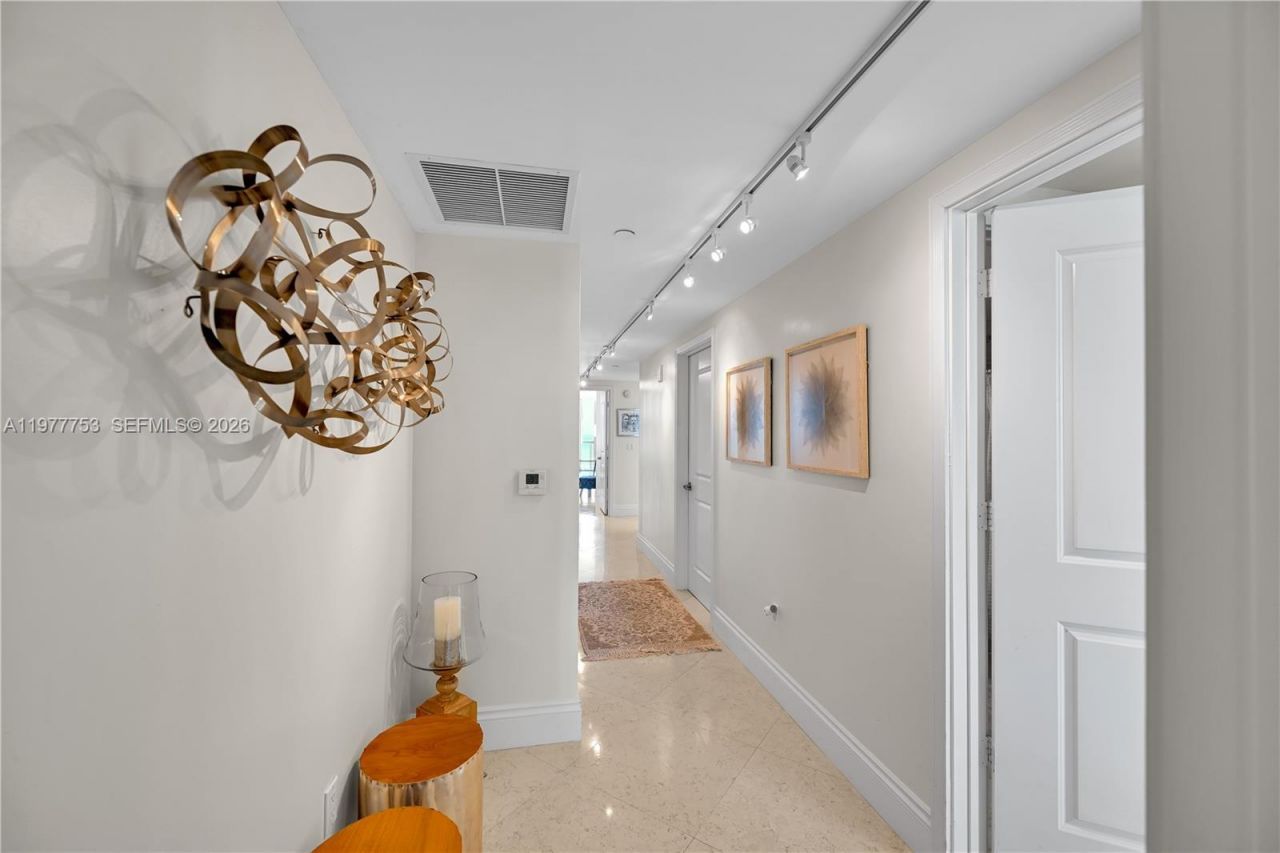 3101 S Ocean Dr , Unit 2807, Hollywood, FL 33019 Photo