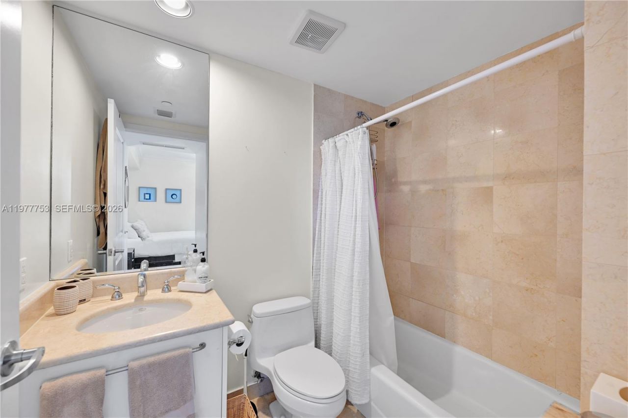 3101 S Ocean Dr , Unit 2807, Hollywood, FL 33019 Photo