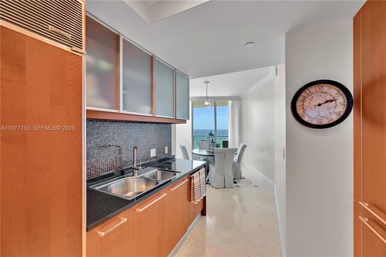 3101 S Ocean Dr , Unit 2807, Hollywood, FL 33019 Photo