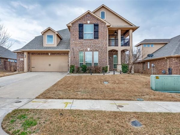 1137 Cardinal Ridge Road , Burleson, TX 76028