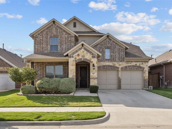 2807 Newsom Ridge Drive, Mansfield, TX 76063