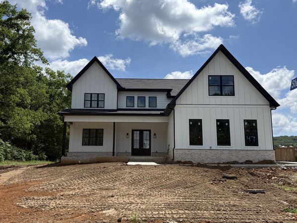 2716 Canton Dr, Murfreesboro, TN 37129