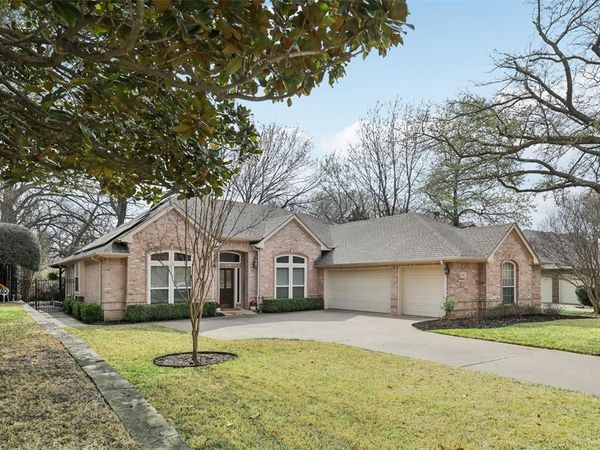 2913 Moss Creek Court, McKinney, TX 75072
