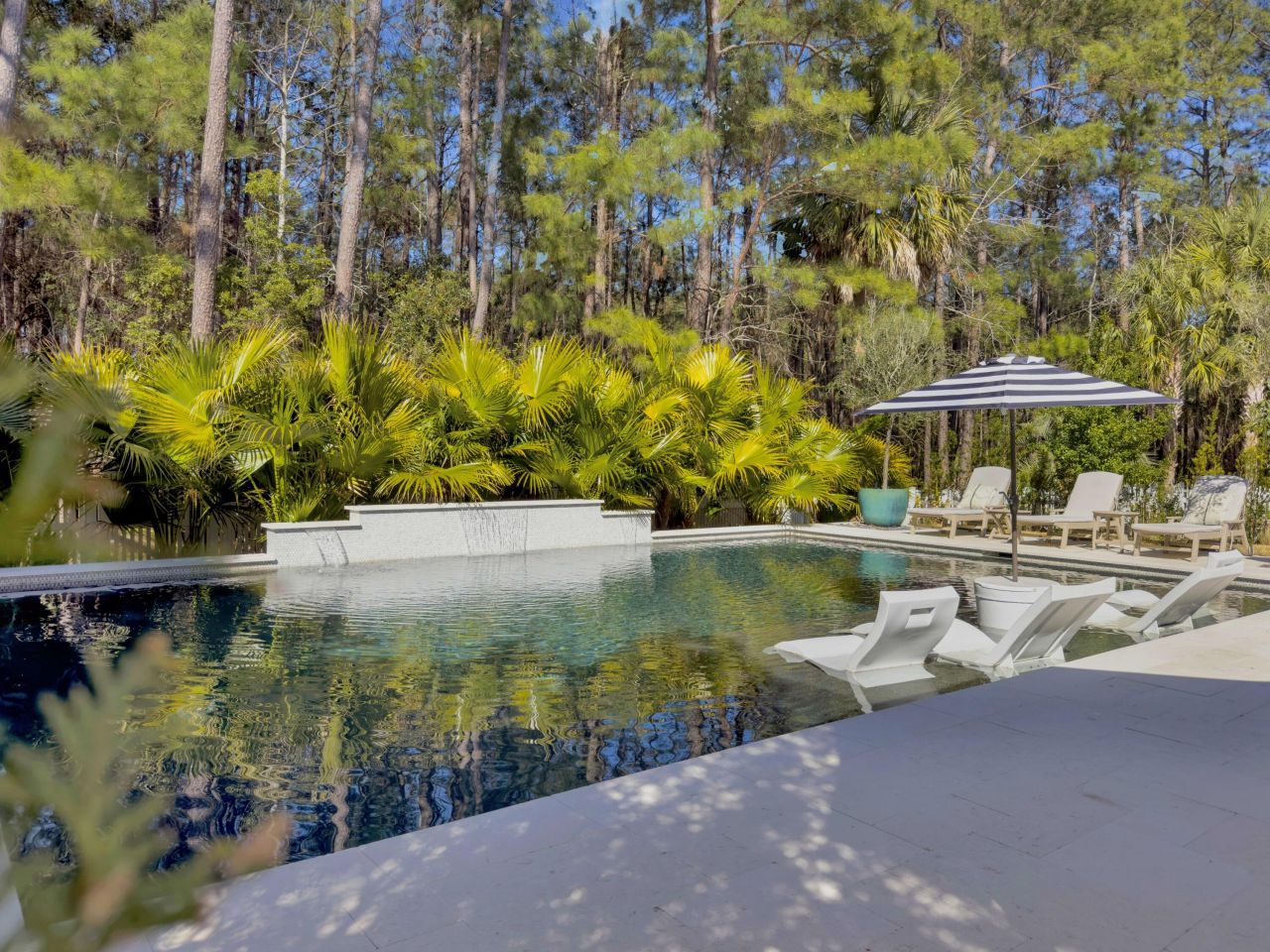 2614 River Bluff Lane Photo 5