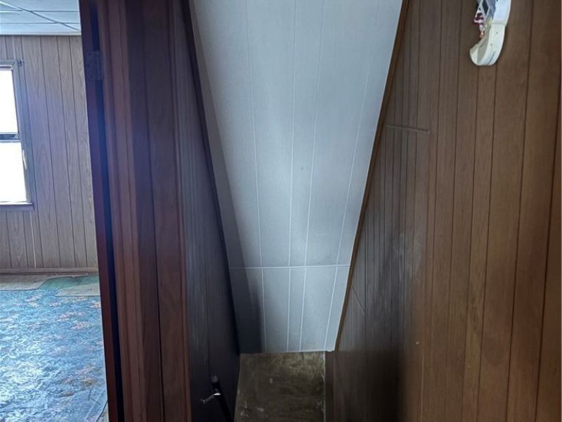 911 May Street, East Liverpool, OH 43920 Photo 8