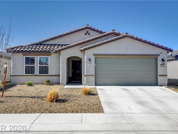 297 Bridal Veil Falls Street , Indian Springs, NV 89018