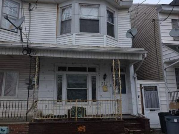 217 W CHERRY STREET , SHENANDOAH, PA 17976