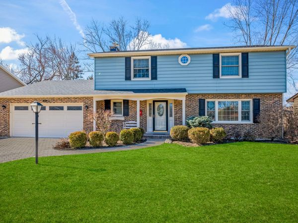 940 N Carmel Drive N, Palatine, IL 60074