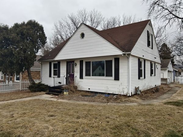 403 N Day Avenue , Rockford, IL 61101