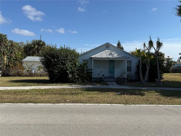451 W VIRGINIA AVENUE, PUNTA GORDA, FL 33950