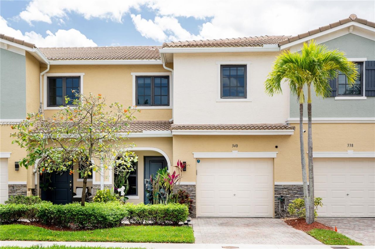 340 NE 194th Ln, Miami, FL 33179 Photo