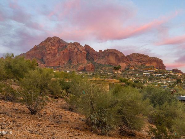 4275 E KEIM Drive, Unit -, Paradise Valley, AZ 85253