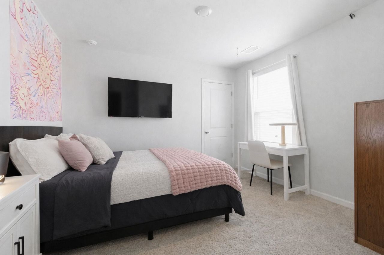 2083 Ainsley Dr. Photo 26