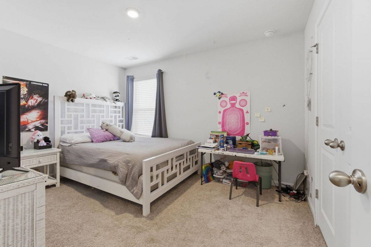 2083 Ainsley Dr. Photo 31