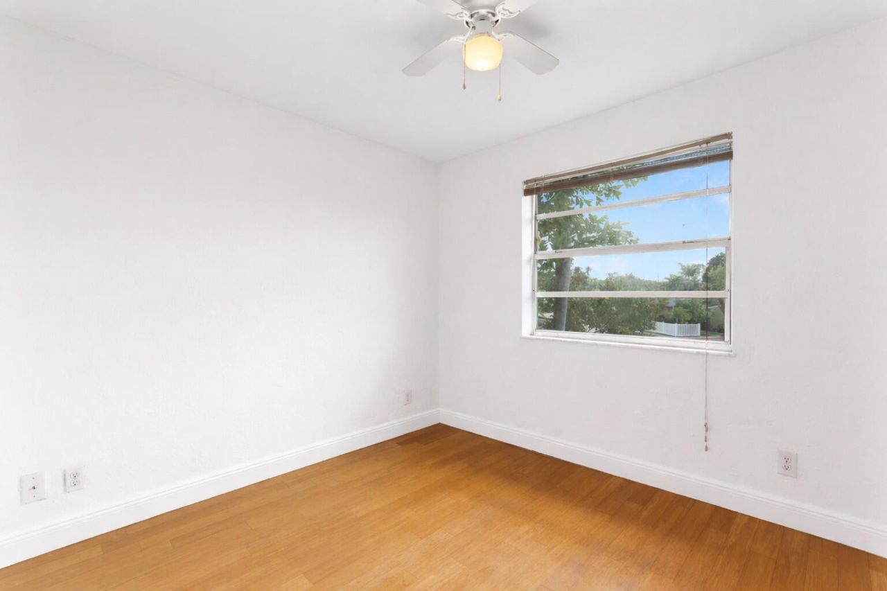 943 York Street, West Palm Beach, FL 33401 Photo