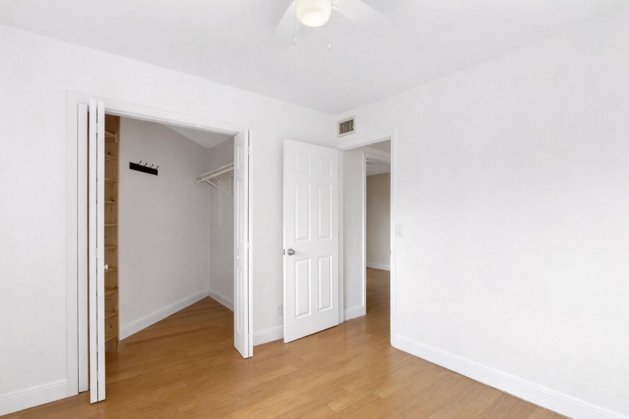 943 York Street, West Palm Beach, FL 33401 Photo