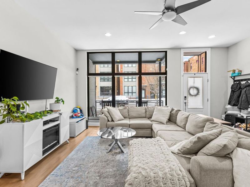 306 Neruda Avenue, Columbus, OH 43215 Photo 10