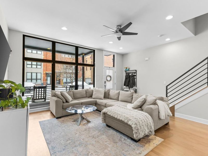 306 Neruda Avenue, Columbus, OH 43215 Photo 11