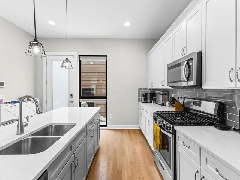 306 Neruda Avenue, Columbus, OH 43215 Photo 19