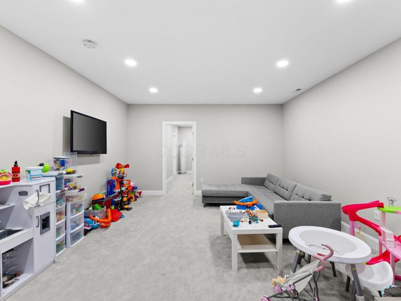 306 Neruda Avenue, Columbus, OH 43215 Photo 44