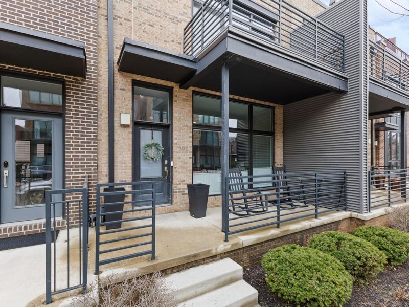 306 Neruda Avenue, Columbus, OH 43215 Photo 5