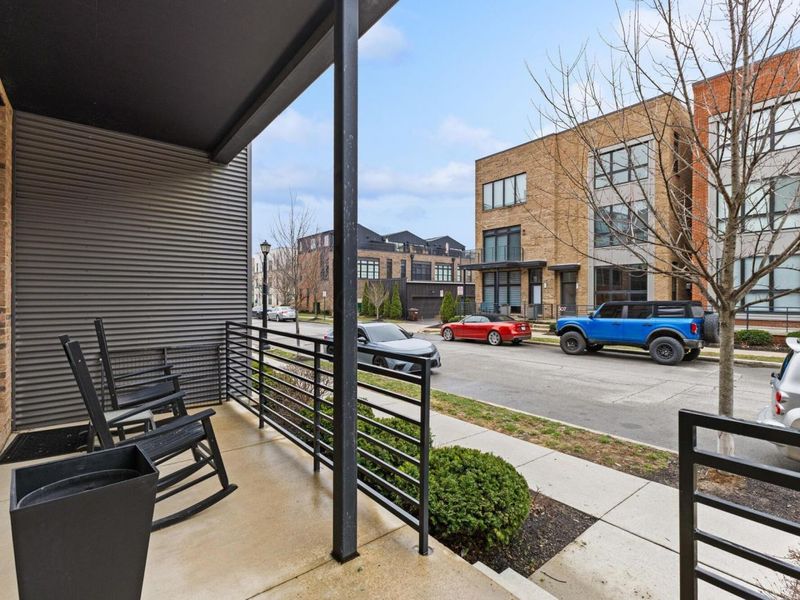 306 Neruda Avenue, Columbus, OH 43215 Photo 6