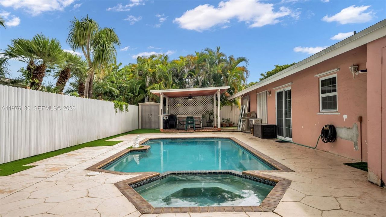 13971 SW 109th St, Miami, FL 33186 Photo