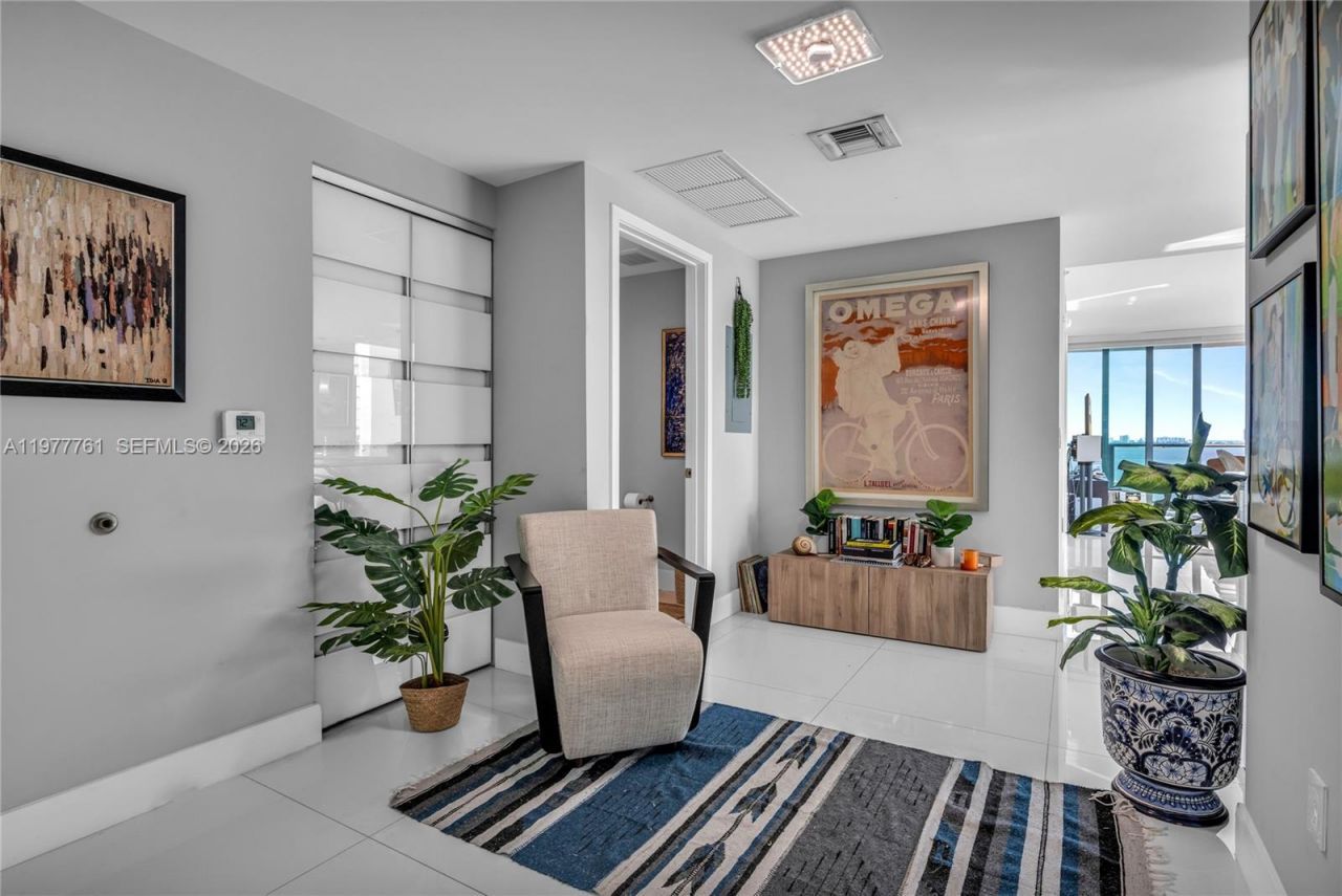 460 NE 28th St, Unit 1708, Miami, FL 33137 Photo