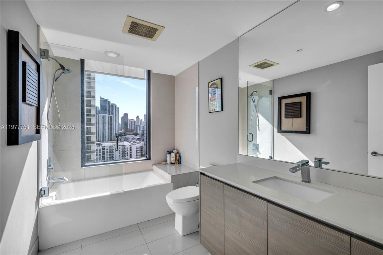 460 NE 28th St, Unit 1708, Miami, FL 33137 Photo
