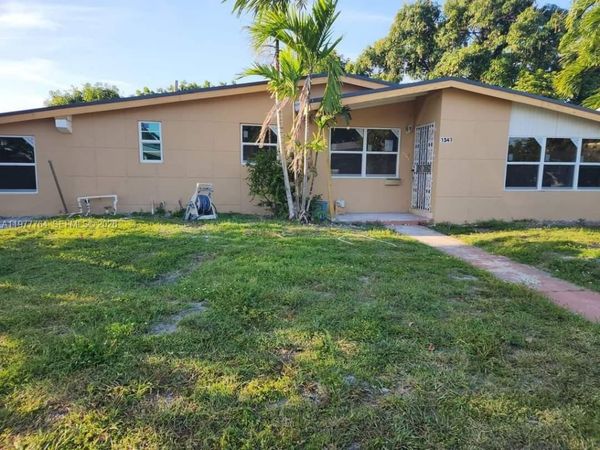 1341 NW 175th Ter, Miami Gardens, FL 33169