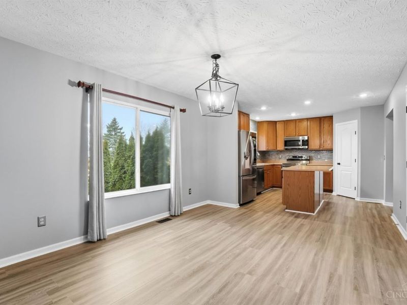 6671 Waverly Park, Hamilton Twp, OH 45152 Photo 14