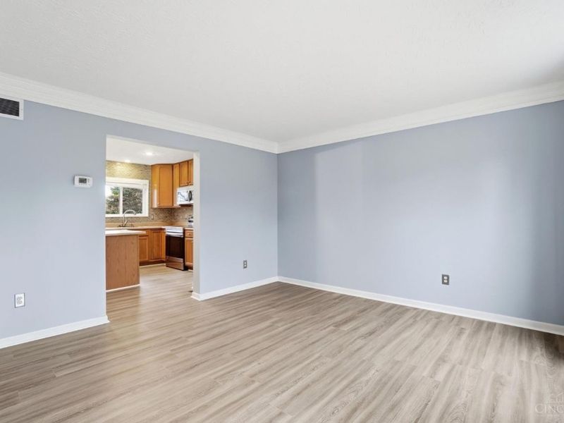 6671 Waverly Park, Hamilton Twp, OH 45152 Photo 6